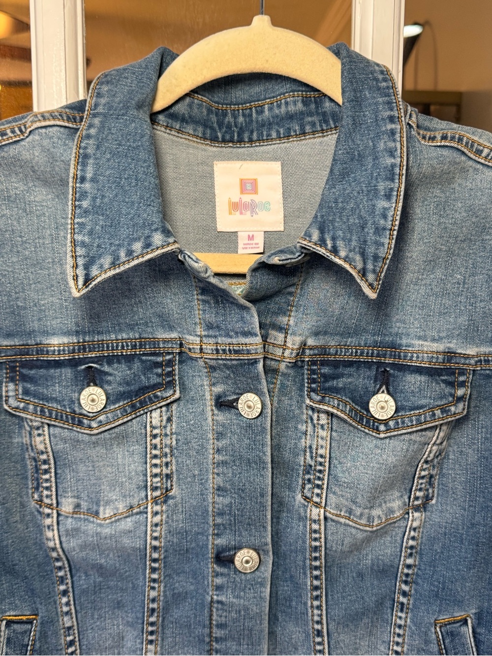 🏜️🌵👖Distressed Blue Denim Jacket Coat w/ Aztec Southwest embroidered design 👖🌵🏜️ - Picture 3 of 6